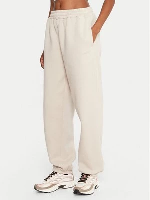 Obrázek produktu Reebok Teplákové kalhoty Reebok X Ewa Chodakowska RK25304CCW Béžová Regular Fit