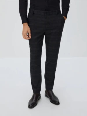Obrázek produktu Reserved - Chino kalhoty slim fit v kostce - černý