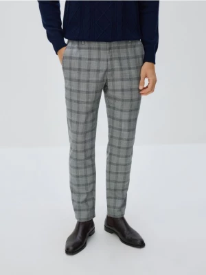 Obrázek produktu Reserved - Chino kalhoty slim fit v kostce - středně šedá