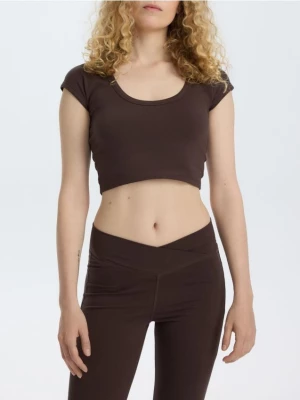 Obrázek produktu Reserved - Crop top s vysokým podílem bavlny - tmavě hnědá