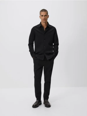 Obrázek produktu Reserved - Jednobarevná košile slim fit - černý