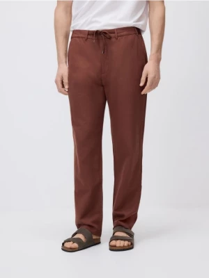Obrázek produktu Reserved - Kalhoty chino regular fit - hnědá