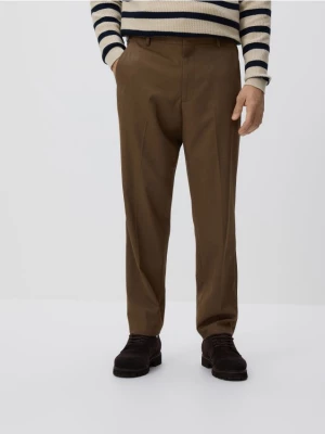 Obrázek produktu Reserved - Kalhoty chino regular fit - zlatavá hnědá
