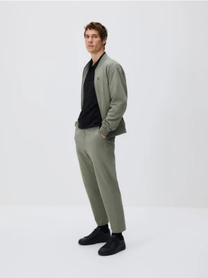 Obrázek produktu Reserved - Kalhoty chino slim fit - antracitová