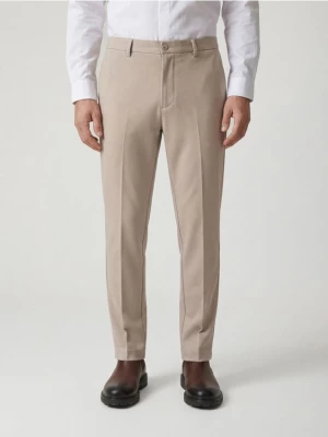 Obrázek produktu Reserved - Kalhoty chino slim fit - béžová