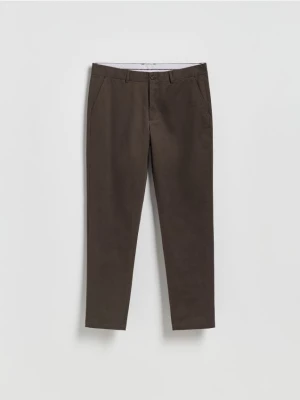 Obrázek produktu Reserved - Kalhoty chino slim fit - tmavě hnědá