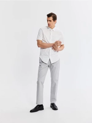Obrázek produktu Reserved - Košile slim fit s vysokým podílem bavlny - bílá