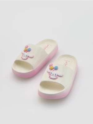 Obrázek produktu Reserved - Lehké pantofle Cinnamoroll - bílá