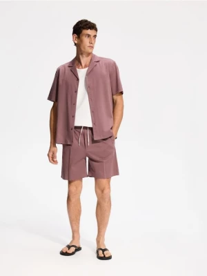 Obrázek produktu Reserved - MEN`S SHORTS - orchidejová