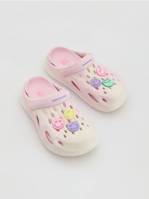 Obrázek produktu Reserved - Pantofle SmileyWorld® - vícebarevná