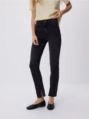 Obrázek produktu Reserved - Slim fit džíny s vysokým pasem - černý