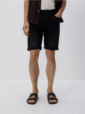 Obrázek produktu Reserved - Šortky slim fit se záhyby - černý