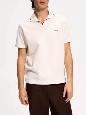 Obrázek produktu Reserved - Strukturální polo comfort fit - krémová
