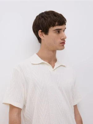 Obrázek produktu Reserved - Strukturální polo comfort fit - krémová