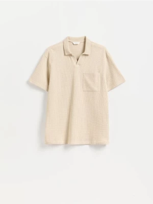 Obrázek produktu Reserved - Strukturální polo tričko comfort fit - béžová