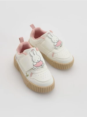Obrázek produktu Reserved - Tenisky Miffy - krémová
