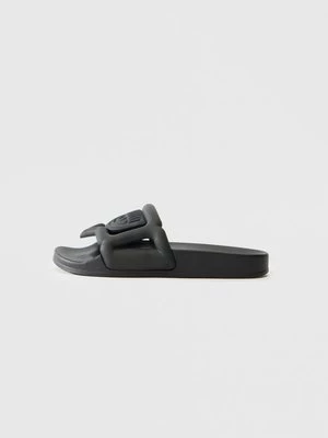 Obrázek produktu Sandály do bazénu CHIARA FERRAGNI