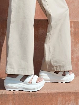 Obrázek produktu Sandály do bazénu Crocs