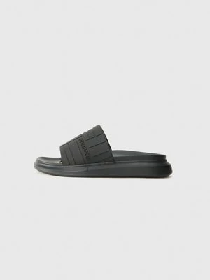 Obrázek produktu Sandály do bazénu Steve Madden