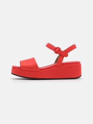 Obrázek produktu Sandály na klínu Camper