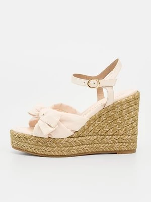 Obrázek produktu Sandály na klínu Stuart Weitzman