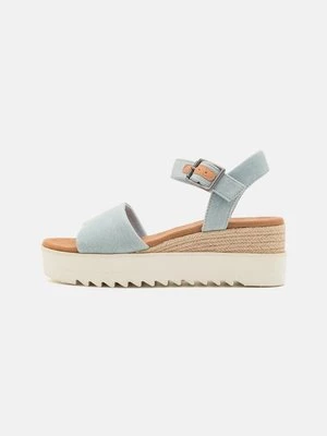 Obrázek produktu Sandály na klínu TOMS