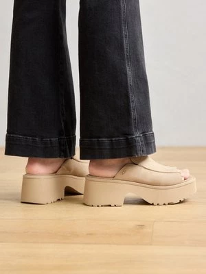 Obrázek produktu Sandály na klínu Ugg