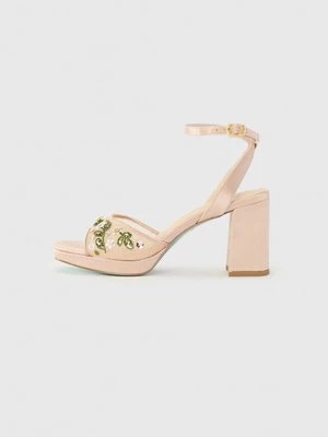 Obrázek produktu Sandály na vysokém podpatku Blue By Betsey Johnson tělová