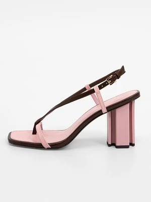 Obrázek produktu Sandály s odděleným palcem TORY BURCH