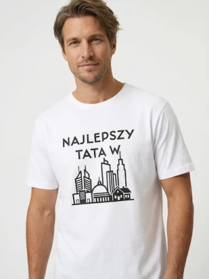 Obrázek produktu Sinsay - Bavlněné tričko s nápisem Najlepszy Tata w Mieście - bílá