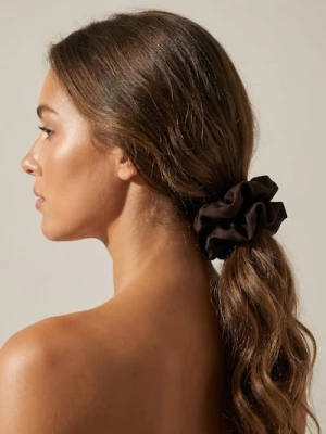 Obrázek produktu Sinsay - Gumička na vlasy scrunchie - tmavě hnědá