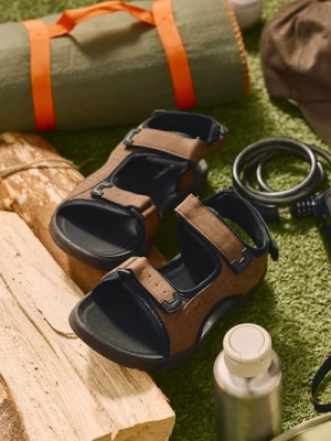 Obrázek produktu Sinsay - Sandály na suchý zip - hnědá