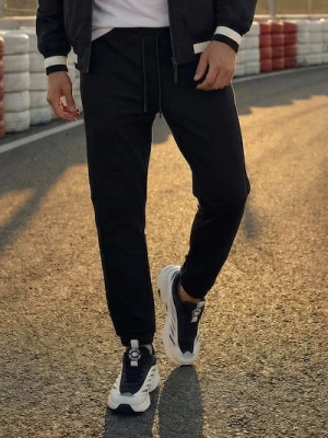 Obrázek produktu Sinsay - Teplákové joggery - černá