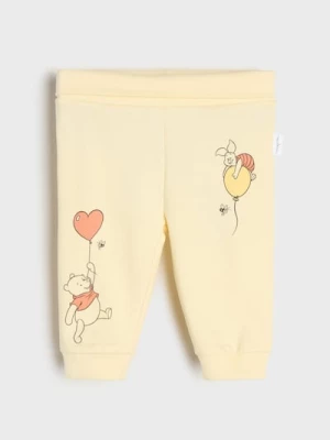 Obrázek produktu Sinsay - Tepláky jogger Winnie the Pooh - žlutá