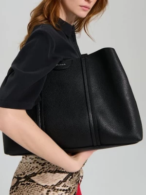 Obrázek produktu Sinsay - Velká shopper kabelka na rameno s vnitřní kapsou na zip - černá