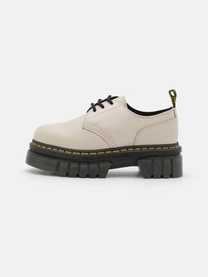Obrázek produktu Šněrovací boty Dr. Martens