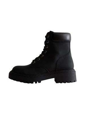 Obrázek produktu Šněrovací kotníkové boty New Look