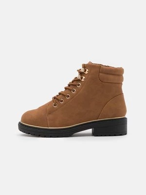 Obrázek produktu Šněrovací kotníkové boty New Look Wide Fit