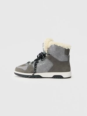 Obrázek produktu Šněrovací kotníkové boty Off-White