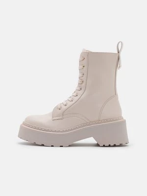 Obrázek produktu Šněrovací kotníkové boty River Island