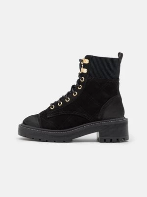 Obrázek produktu Šněrovací kotníkové boty River Island