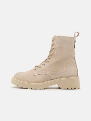Obrázek produktu Šněrovací kotníkové boty Steve Madden