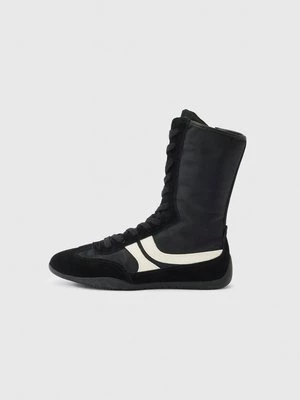 Obrázek produktu Šněrovací kotníkové boty Steve Madden