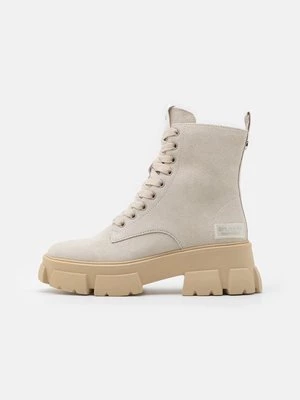 Obrázek produktu Šněrovací kotníkové boty Steve Madden