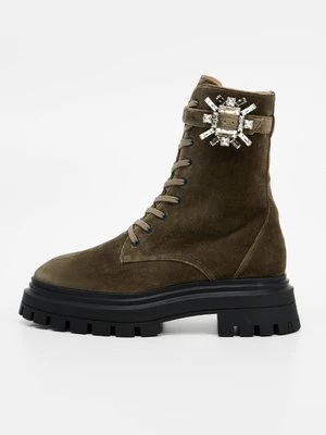 Obrázek produktu Šněrovací vysoké boty Stuart Weitzman