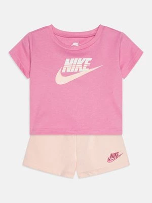 Obrázek produktu Šortky Nike béžová