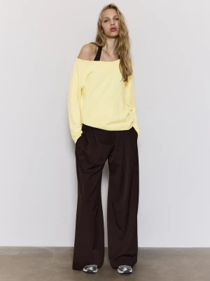 Obrázek produktu Stradivarius Asymetrický Pletený Svetr Pastel Yellow