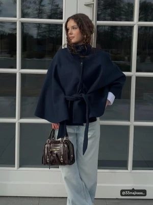 Obrázek produktu Stradivarius Bunda S Jemným Omakem Dark Blue Xs-S