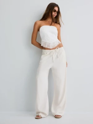 Obrázek produktu Stradivarius Bustier S Třásněmi A Výšivkou White