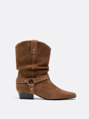 Obrázek produktu Stradivarius Děrované Kožené Kotníkové Boty Slouchy Cow Hnědá